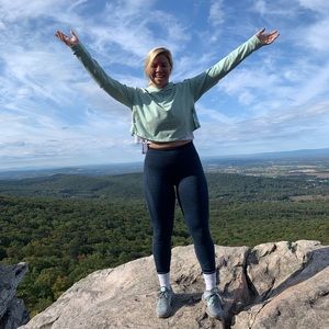 Meet your Posher, Lindsey